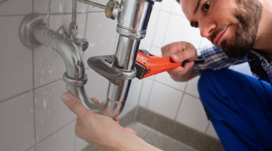 Expert burst pipe repair services in Yoder, WY